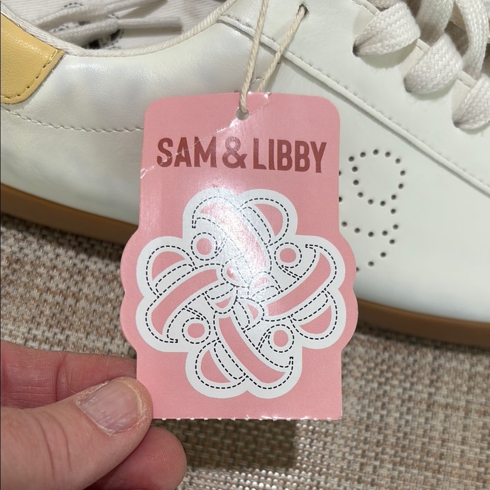 NWT Sam & Libby White and Yellow Casual Sneakers with Gum Sole. Very stylish! - Picture 2 of 10